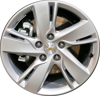 Chevrolet Cruze 2014-2015 powder coat silver 17x7 aluminum wheels or rims. Hollander part number ALY5610, OEM part number 13367272.