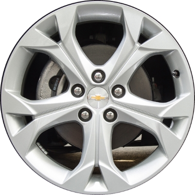Chevrolet Cruze 2016-2018 powder coat silver 17x7.5 aluminum wheels or rims. Hollander part number ALY5749, OEM part number 13383412, 39098199.
