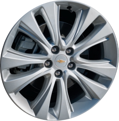 Chevrolet Trax 2017-2020 powder coat silver 18x7 aluminum wheels or rims. Hollander part number ALY5808, OEM part number 42424793.