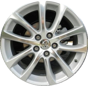 Toyota Avalon 2013-2015 silver or grey machined 18x7.5 aluminum wheels or rims. Hollander part number ALY69624U, OEM part number 4261107080, 4261107090.