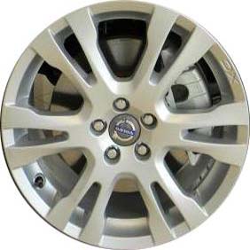 Volvo XC90 2013-2014 powder coat silver 18x7.5 aluminum wheels or rims. Hollander part number ALY70382, OEM part number 313392367.