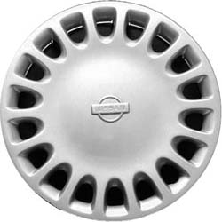 95-99 Nissan sentra hubcaps #2