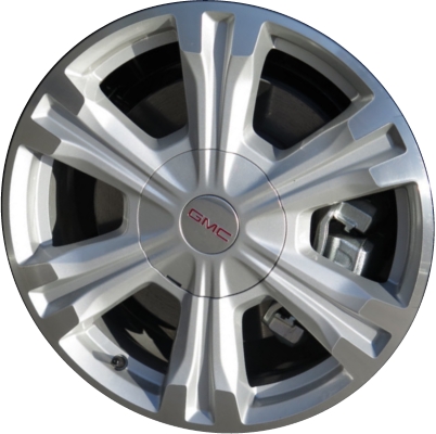 GMC Terrain 2016-2017 silver machined 18x7 aluminum wheels or rims. Hollander part number ALY5772U10.LS02, OEM part number 23446993.