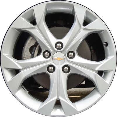 Chevrolet Cruze 2016-2018 powder coat silver 17x7.5 aluminum wheels or rims. Hollander part number ALY5749, OEM part number 13383412, 39098199.