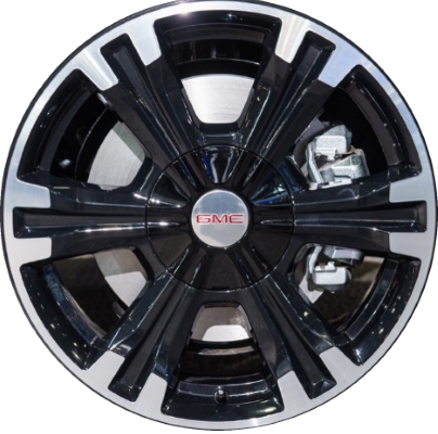 GMC Terrain 2016-2017 black machined 18x7 aluminum wheels or rims. Hollander part number ALY5772U45/5810, OEM part number 84065252.