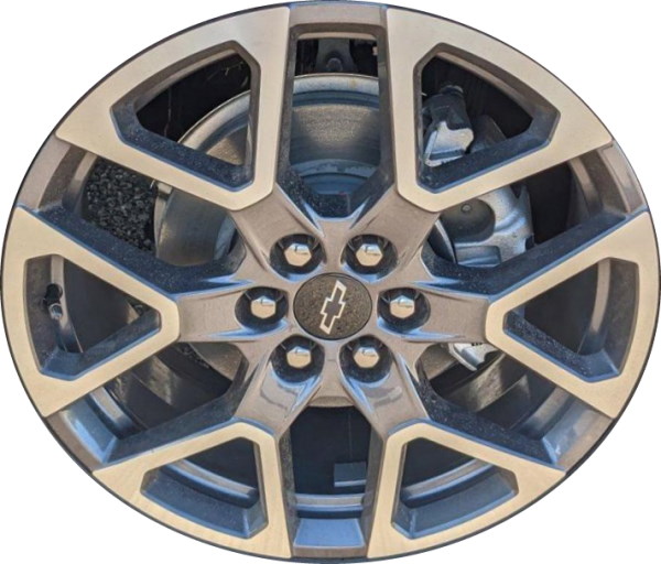 Chevrolet Blazer 2023-2025 dark grey machined 20x8 aluminum wheels or rims. Hollander part number ALY14084A, OEM part number 84549105.