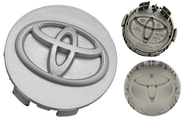 C69628U02 Toyota RAV4 OEM Silver Center Cap #426030R010