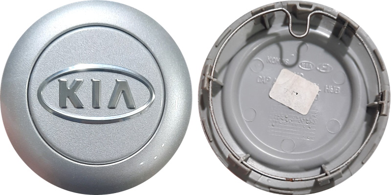 C74587 Kia Sorento OEM Silver Center Cap #52960-3E200