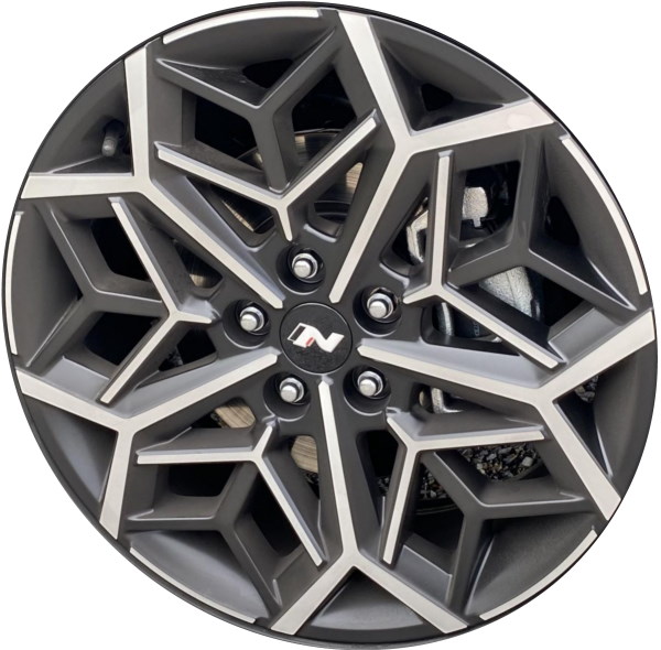 Hyundai Tucson 2022-2024 charcoal machined 19x7.5 aluminum wheels or rims. Hollander part number 70649, OEM part number 52910N9400.