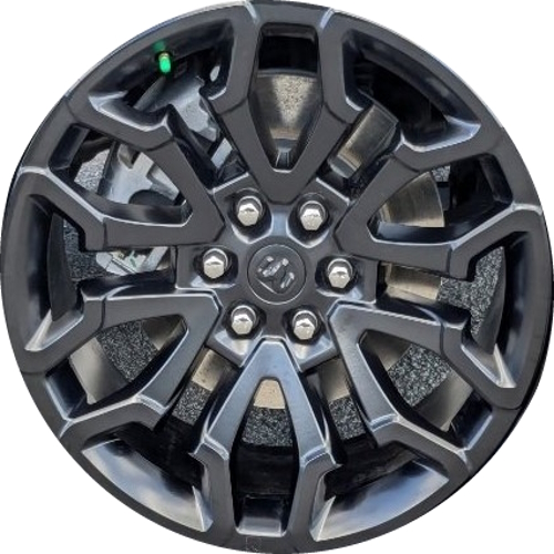 Dodge Ram 1500 2025 black painted 22x9 aluminum wheels or rims. Hollander part number ALY95955a, OEM part number 68565553AC