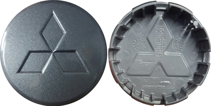 C65847U35 Mitsubishi Eclipse, Endeavor OEM Charcoal Center Cap #4252A073HB