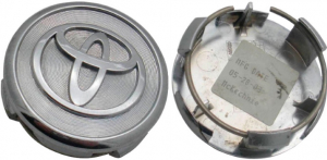 C69382 Toyota Corolla, Matrix, OEM Chrome Center Cap #42603-AB020