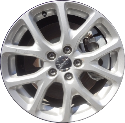 Jeep Cherokee 2014-2018 powder coat silver 17x7 aluminum wheels or rims. Hollander part number ALY9130U20, OEM part number 1UT90GSAAA.