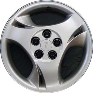 Pontiac Sunfire 2003-2005, Plastic 3 Double Spoke, Single Hubcap or Wheel Cover For 15 Inch Steel Wheels. Hollander Part Number H5131B.